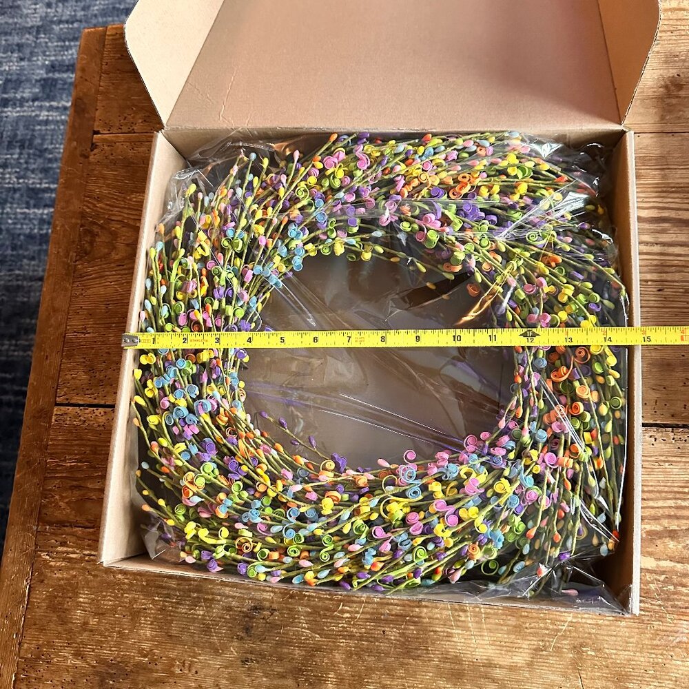 Pastel Spring Wreath - Picture 3 of 8